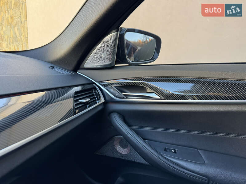 Седан BMW 5 Series 2018 в Тернополі