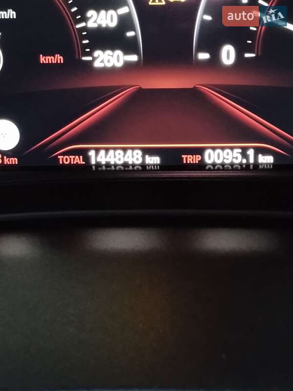 Седан BMW 5 Series 2017 в Львові фото 40 Седан BMW 5 Series 2017 в Львові