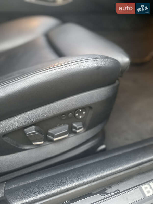 Седан BMW 5 Series 2010 в Рівному фото 16 Седан BMW 5 Series 2010 в Рівному