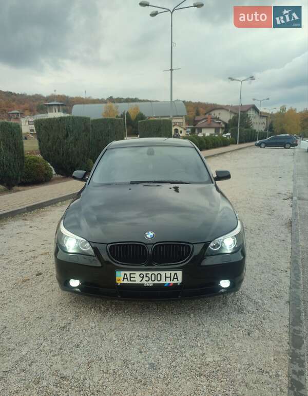 BMW 5 Series 2003