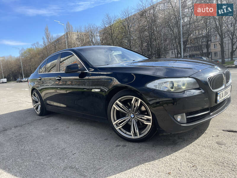 Седан BMW 5 Series 2012 в Киеве