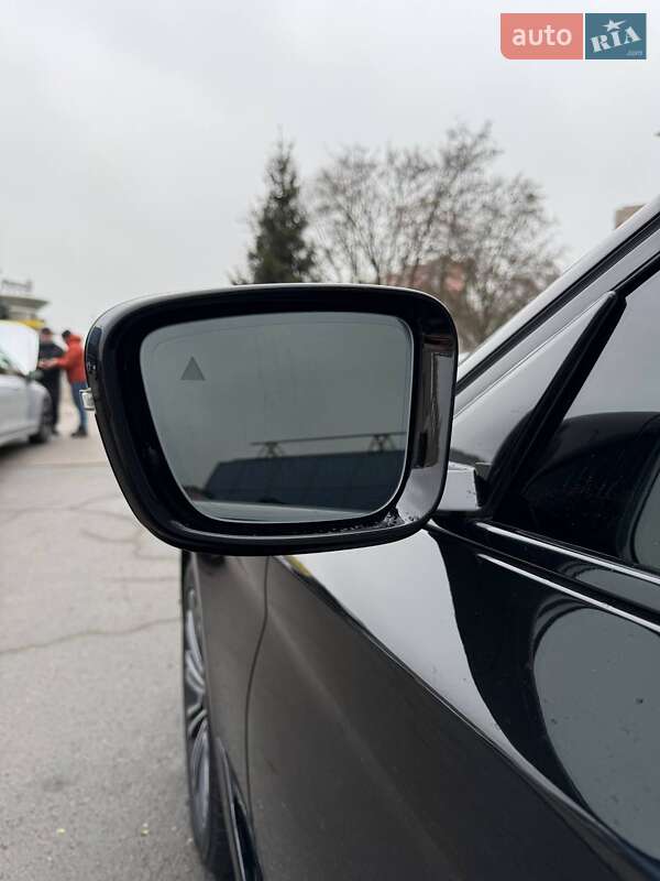 Седан BMW 5 Series 2018 в Днепре