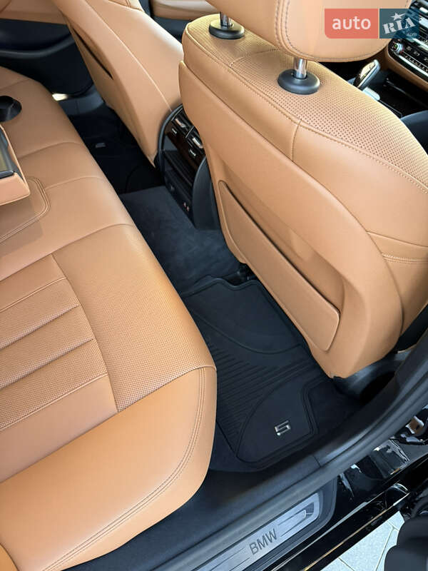 Седан BMW 5 Series 2020 в Хмельницком