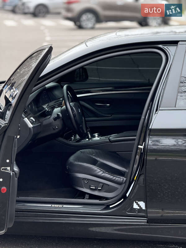 Седан BMW 5 Series 2010 в Одессе