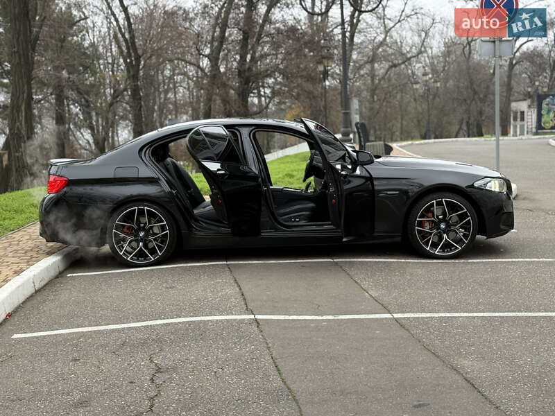 Седан BMW 5 Series 2010 в Одессе