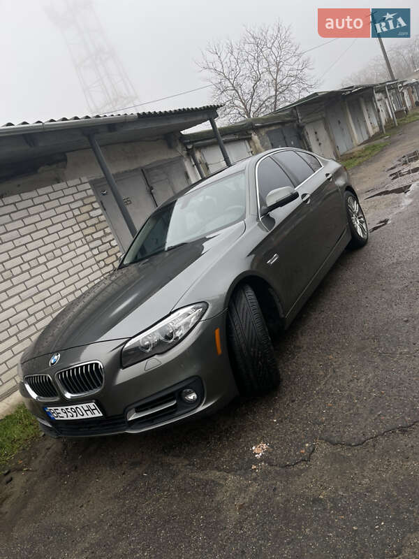 Седан BMW 5 Series 2015 в Миколаєві
