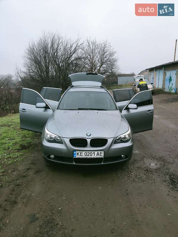 BMW 5 Series 2004