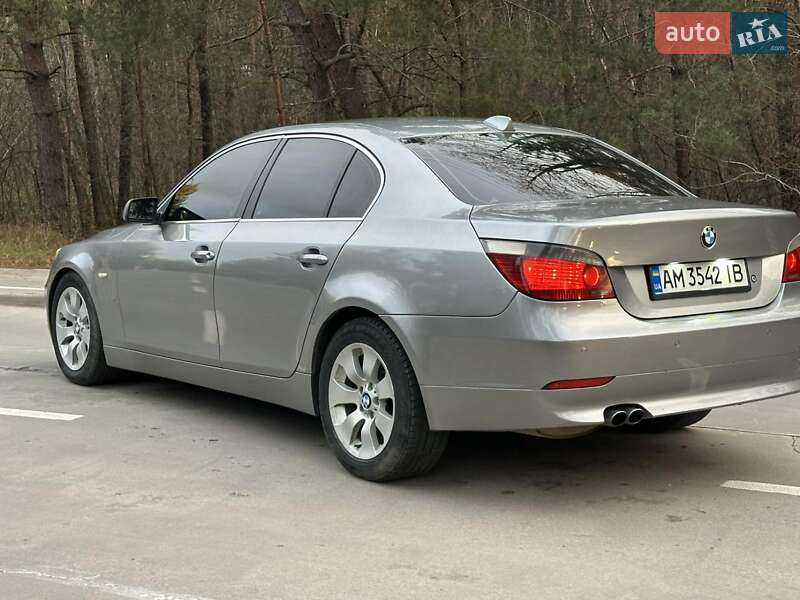 Седан BMW 5 Series 2005 в Славуті