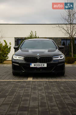 Седан BMW 5 Series 2023 в Мукачево