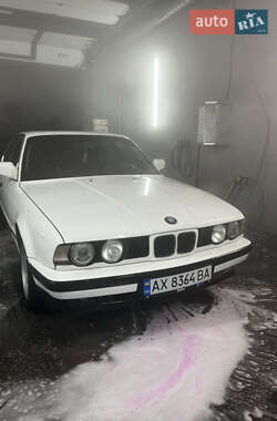Седан BMW 5 Series 1988 в Тысменице