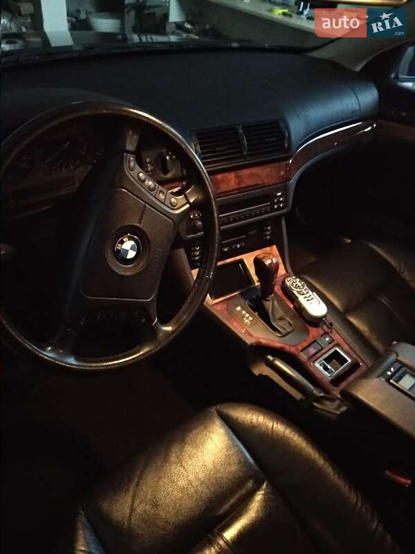 Седан BMW 5 Series 1999 в Киеве