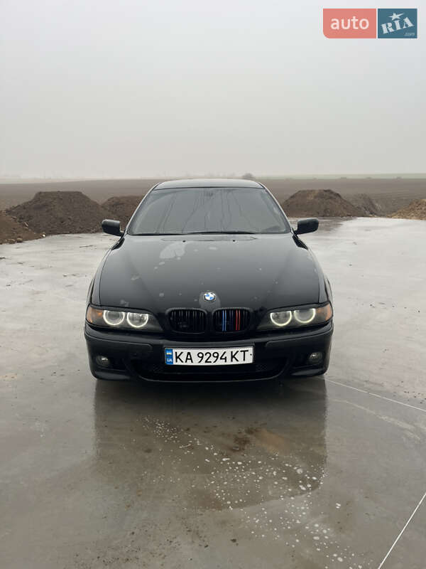 BMW 5 Series 2001