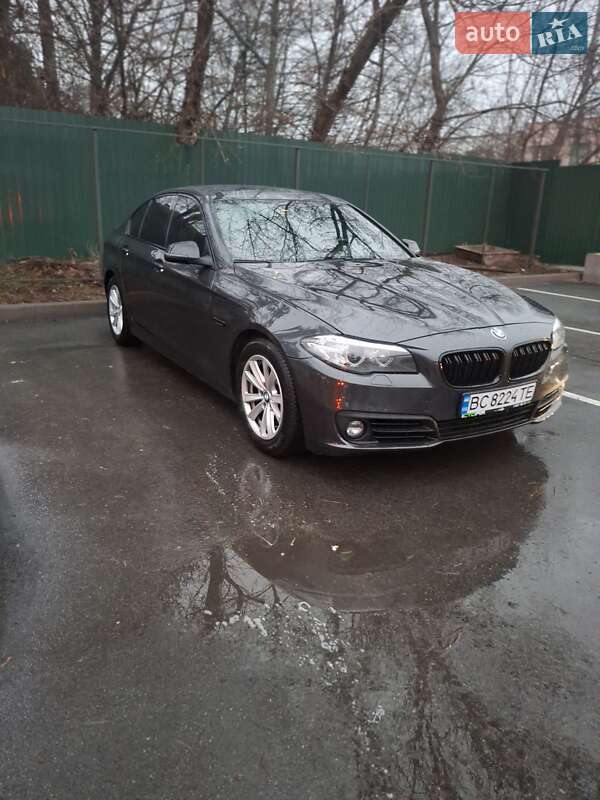 Седан BMW 5 Series 2015 в Києві