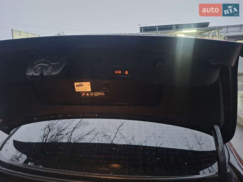 Седан BMW 5 Series 2015 в Києві