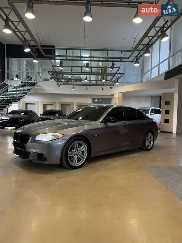 Седан BMW 5 Series 2012 в Запорожье
