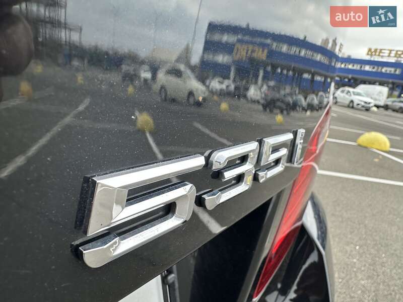 Седан BMW 5 Series 2014 в Києві