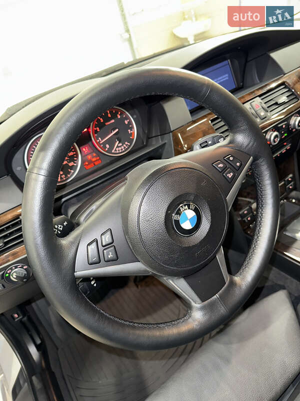 Седан BMW 5 Series 2009 в Киеве