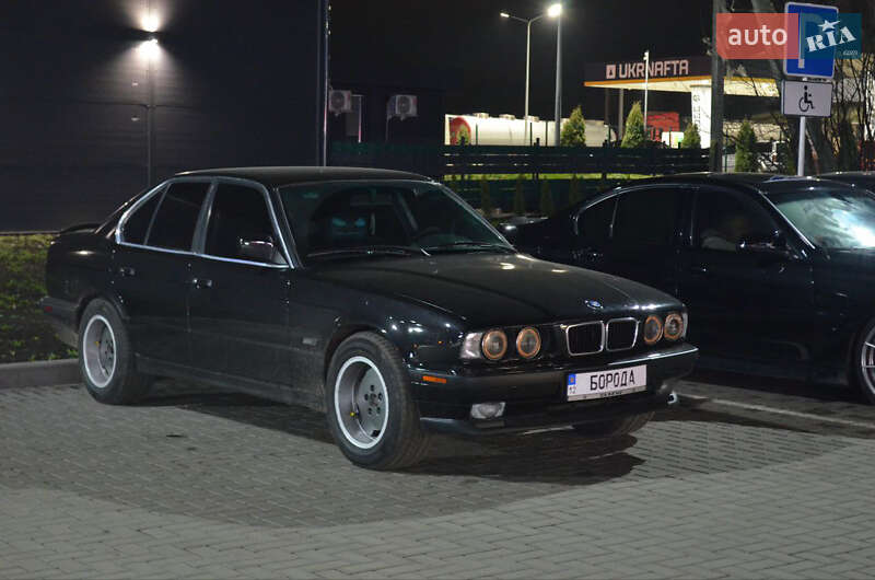 Седан BMW 5 Series 1988 в Кропивницком