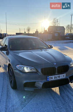 Седан BMW 5 Series 2010 в Корце