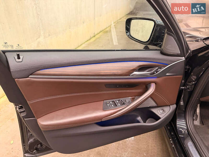 Седан BMW 5 Series 2017 в Києві фото 19 Седан BMW 5 Series 2017 в Києві