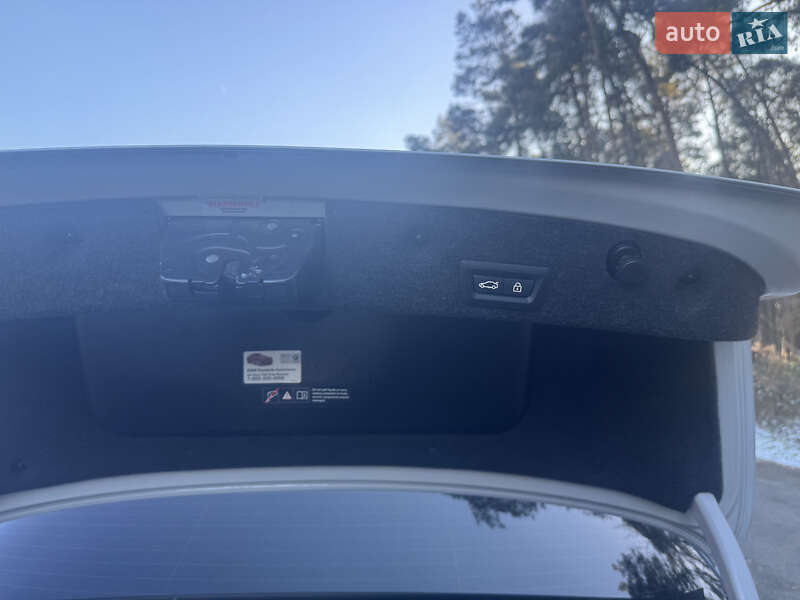 Седан BMW 5 Series 2012 в Луцьку