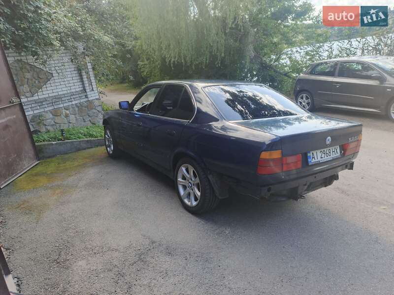 Седан BMW 5 Series 1990 в Кагарлыке