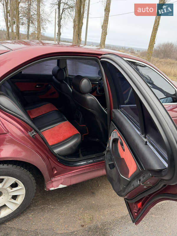 Седан BMW 5 Series 1997 в Тростянці