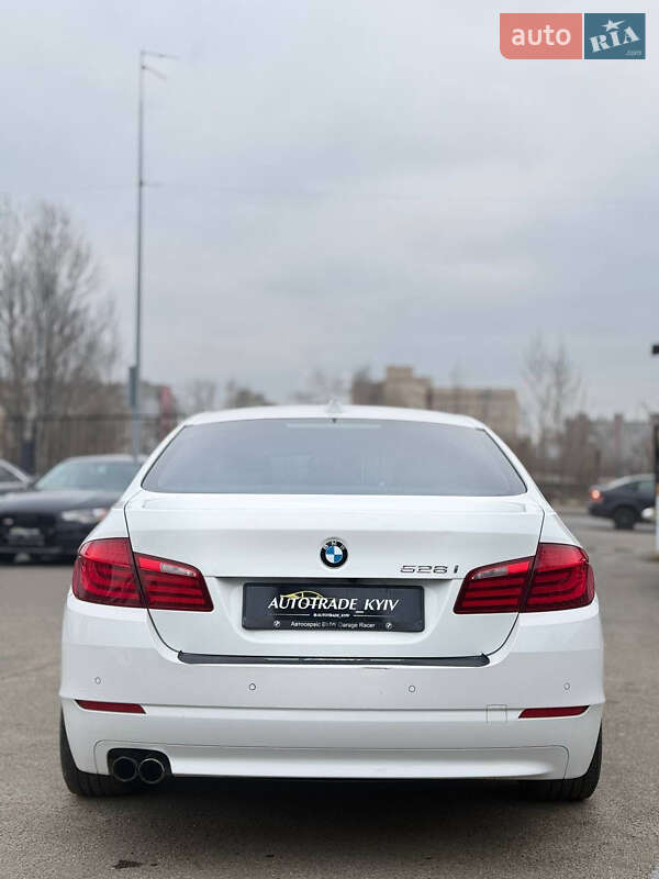 Седан BMW 5 Series 2012 в Києві