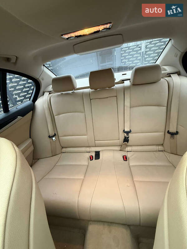Седан BMW 5 Series 2012 в Києві