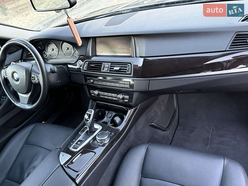 Седан BMW 5 Series 2016 в Ковеле
