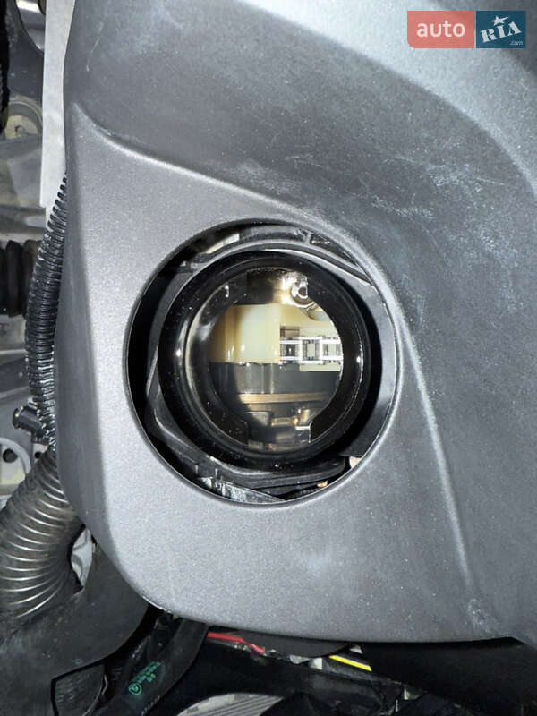 Седан BMW 5 Series 2016 в Ковеле