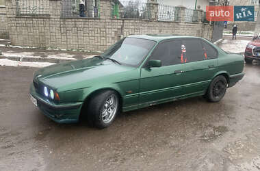 Седан BMW 5 Series 1994 в Житомире