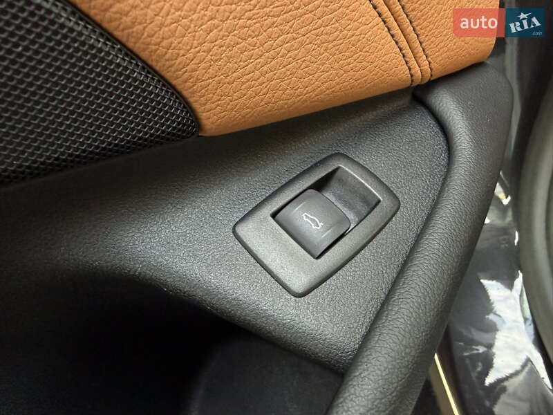 Седан BMW 5 Series 2017 в Львові