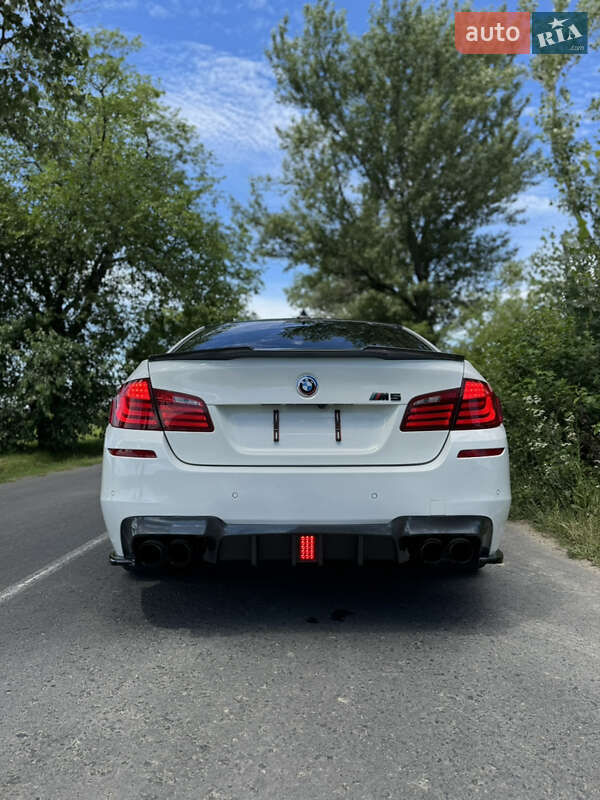 Седан BMW 5 Series 2010 в Виноградове фото 22 Седан BMW 5 Series 2010 в Виноградове