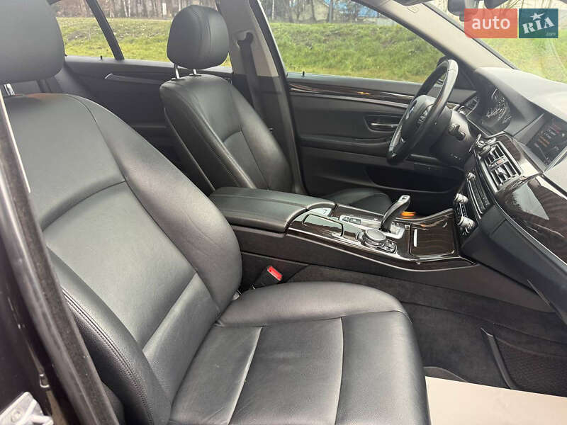 Седан BMW 5 Series 2015 в Житомирі