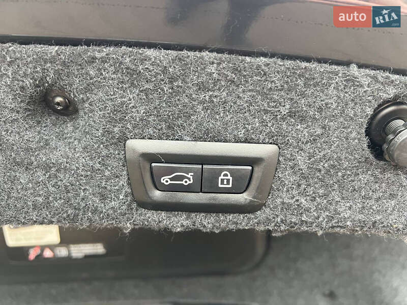 Седан BMW 5 Series 2015 в Житомирі