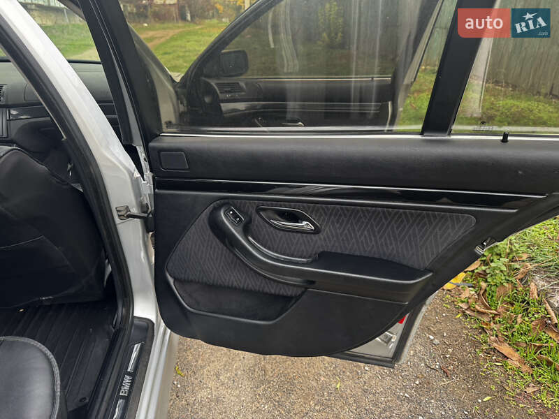 Седан BMW 5 Series 1999 в Болграді