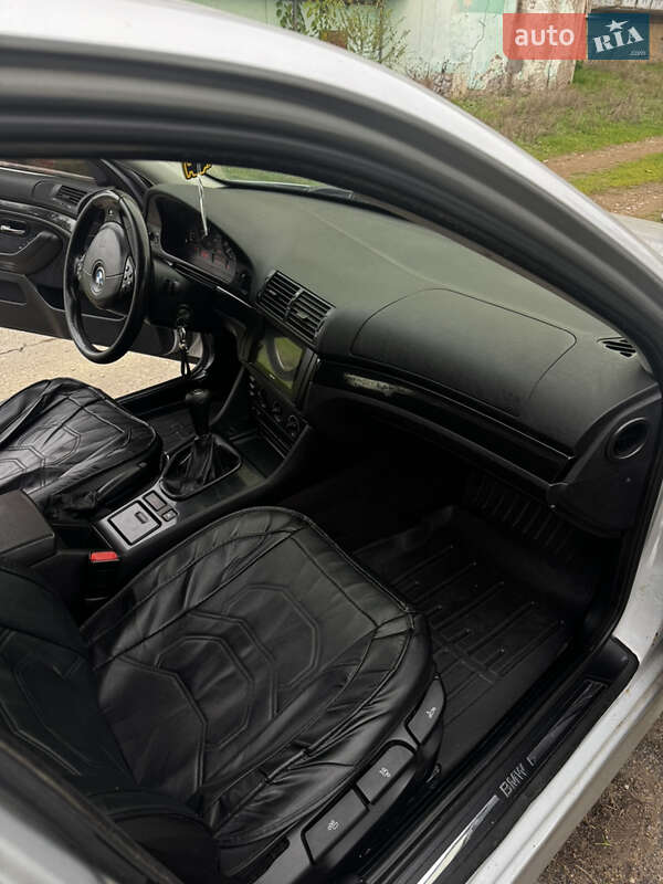 Седан BMW 5 Series 1999 в Болграді