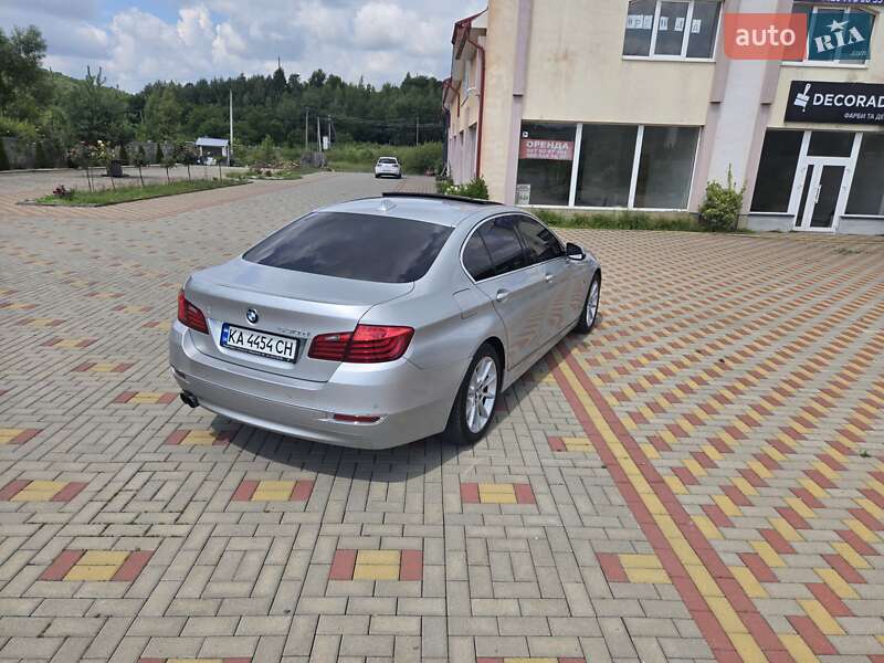 Седан BMW 5 Series 2015 в Мукачевому