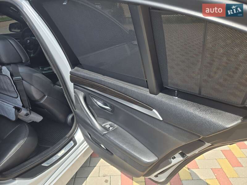 Седан BMW 5 Series 2015 в Мукачевому