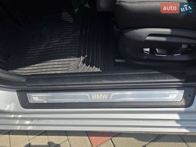 Седан BMW 5 Series 2015 в Мукачевому