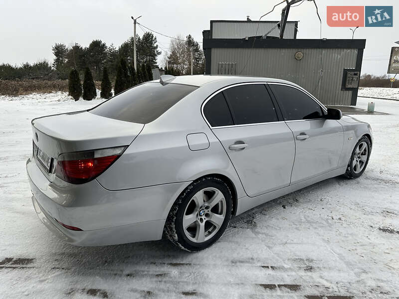 Седан BMW 5 Series 2005 в Яворові
