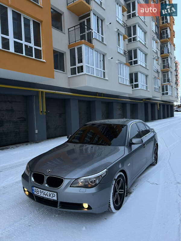 BMW 5 Series 2004 BMW 5 Series 2004