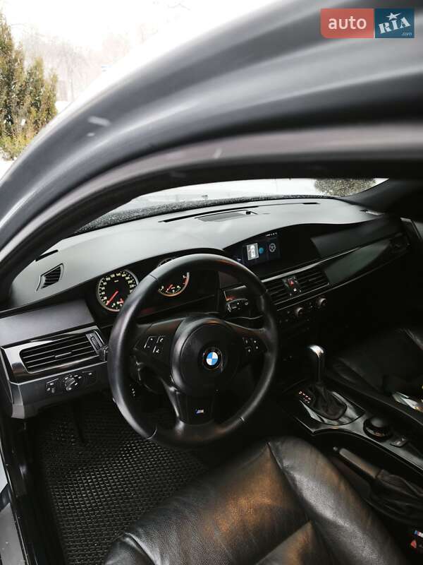Седан BMW 5 Series 2004 в Львові