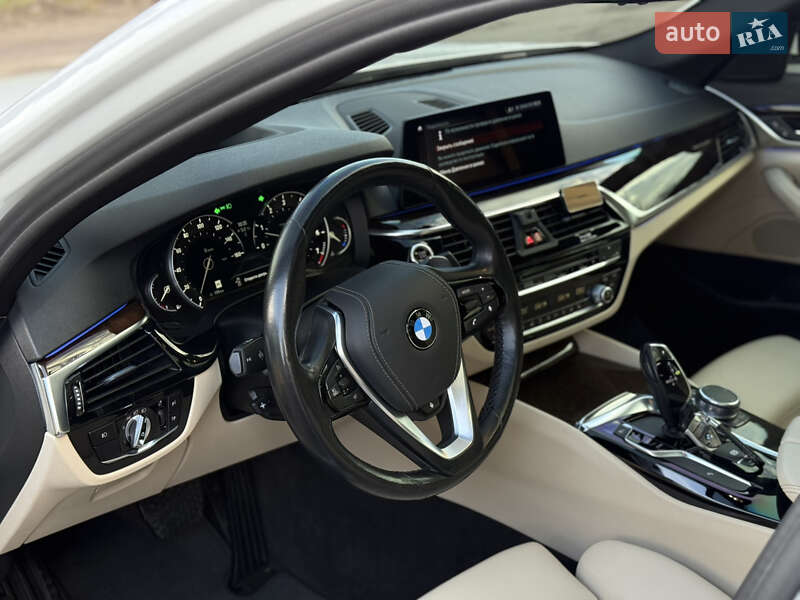Седан BMW 5 Series 2018 в Львові фото 32 Седан BMW 5 Series 2018 в Львові