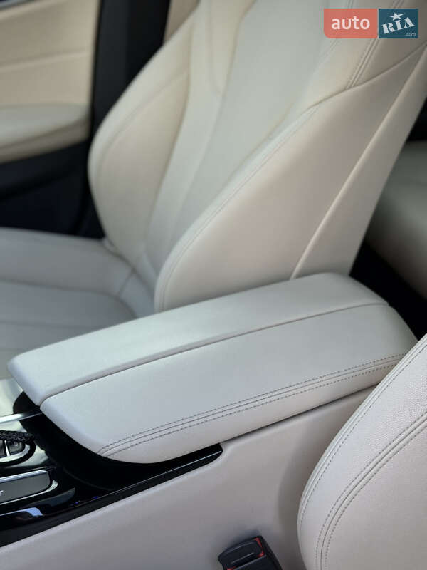 Седан BMW 5 Series 2018 в Львові фото 36 Седан BMW 5 Series 2018 в Львові