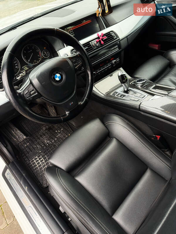 Універсал BMW 5 Series 2014 в Чернівцях