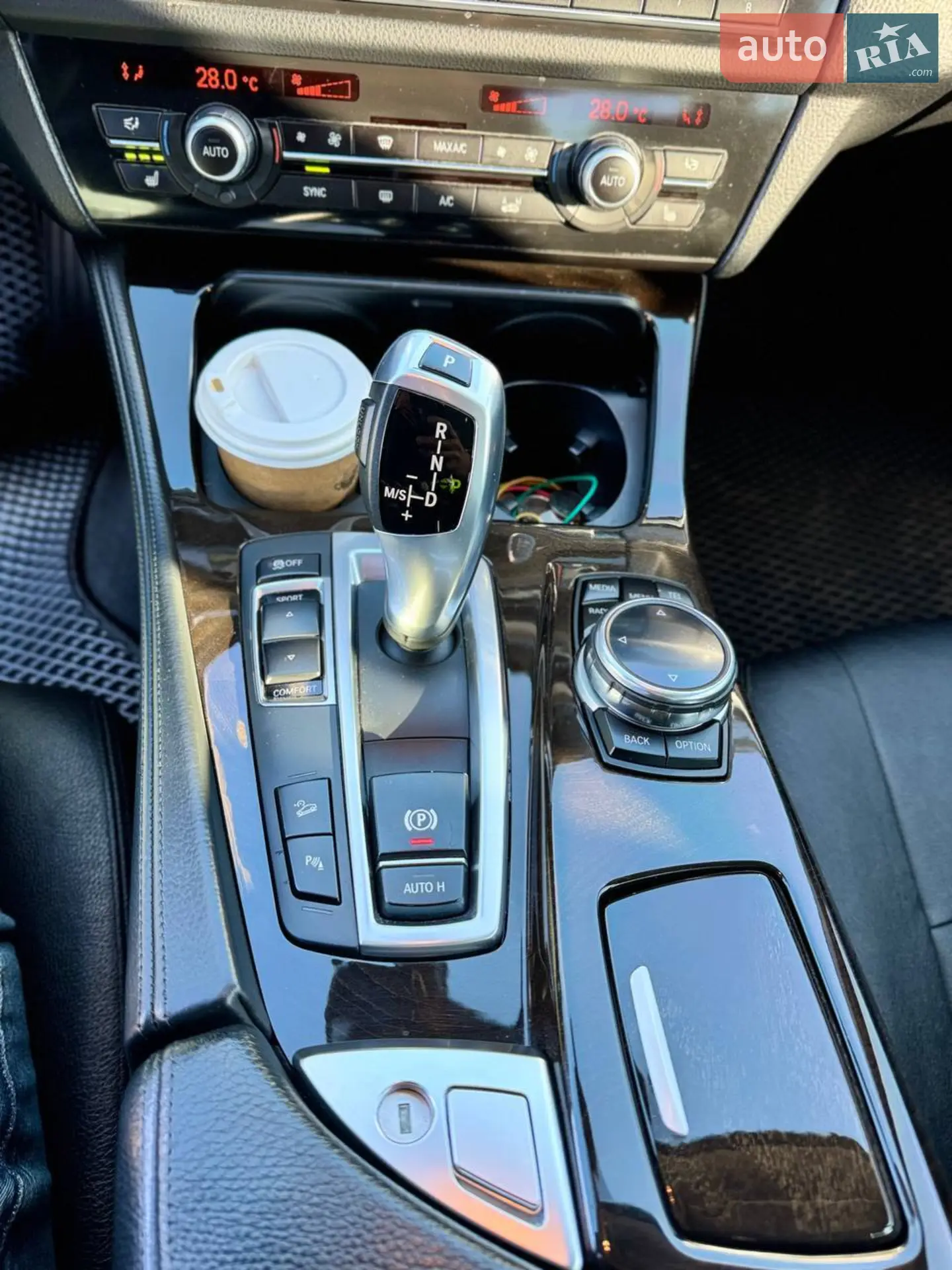 2013 BMW 5er - мініатюра 19