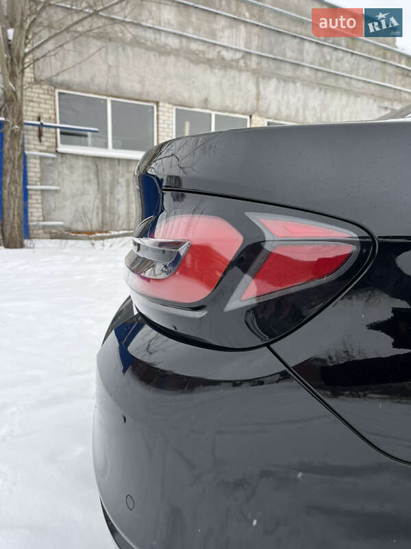 Седан BMW 5 Series 2013 в Чернігові