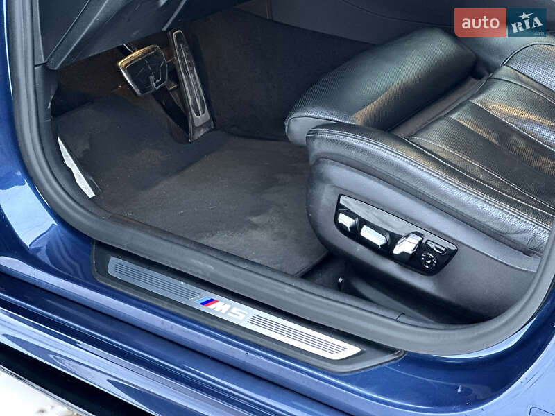 Седан BMW 5 Series 2020 в Тернополе